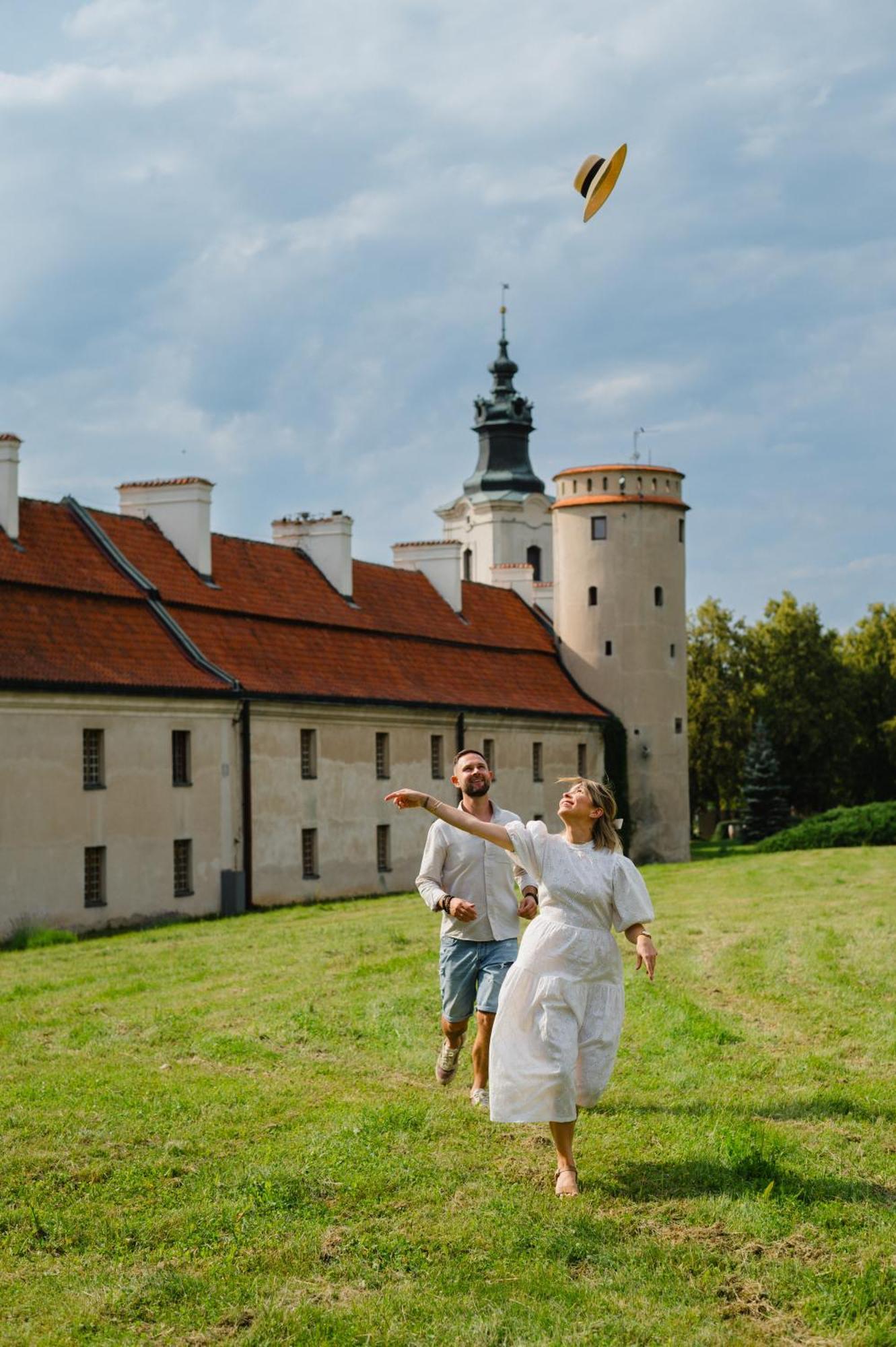 Hotel Podklasztorze Sulejów Extérieur photo