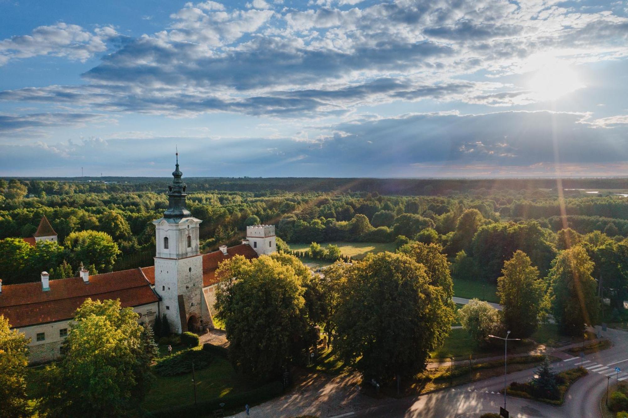 Hotel Podklasztorze Sulejów Extérieur photo