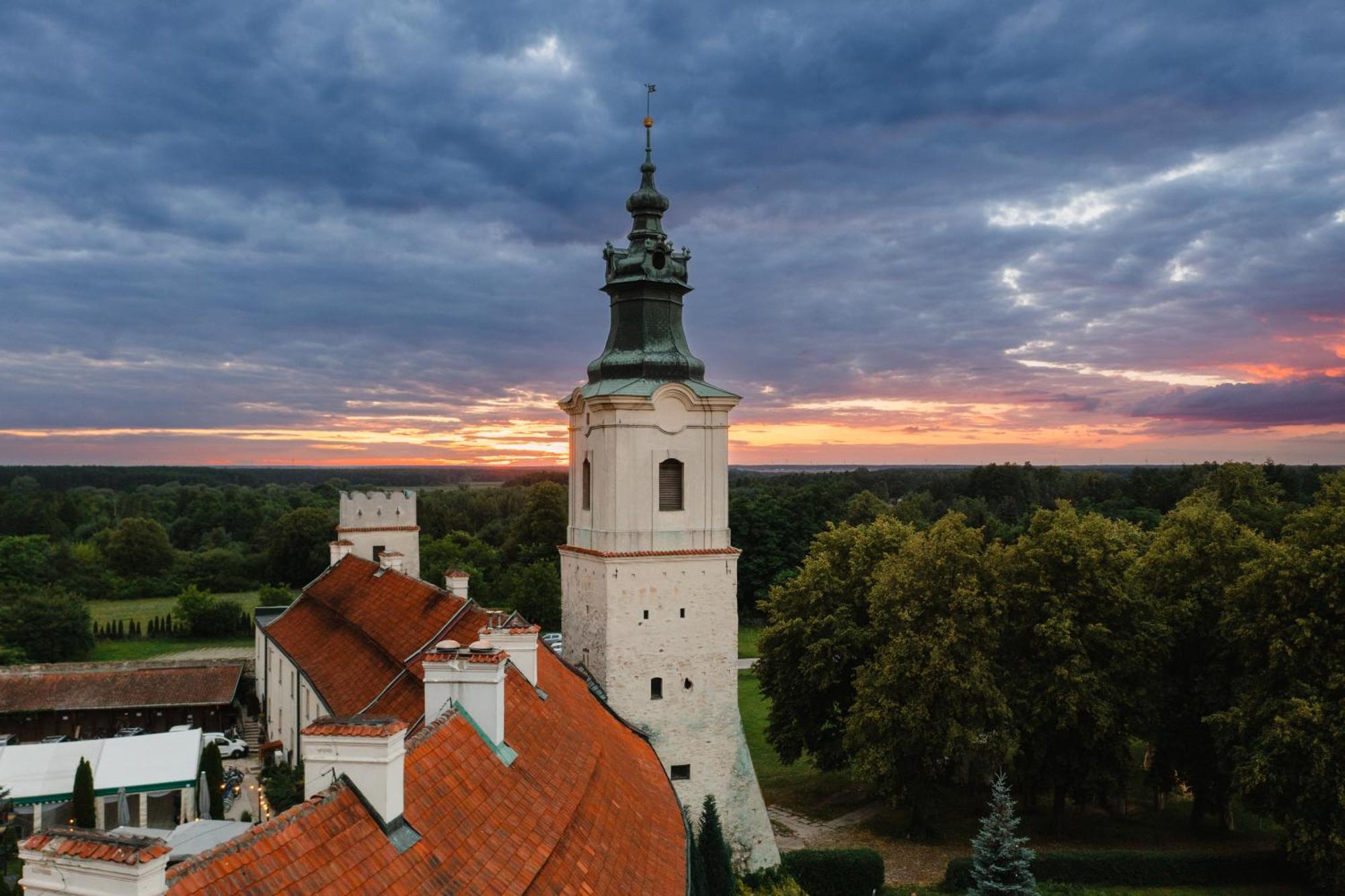Hotel Podklasztorze Sulejów Extérieur photo